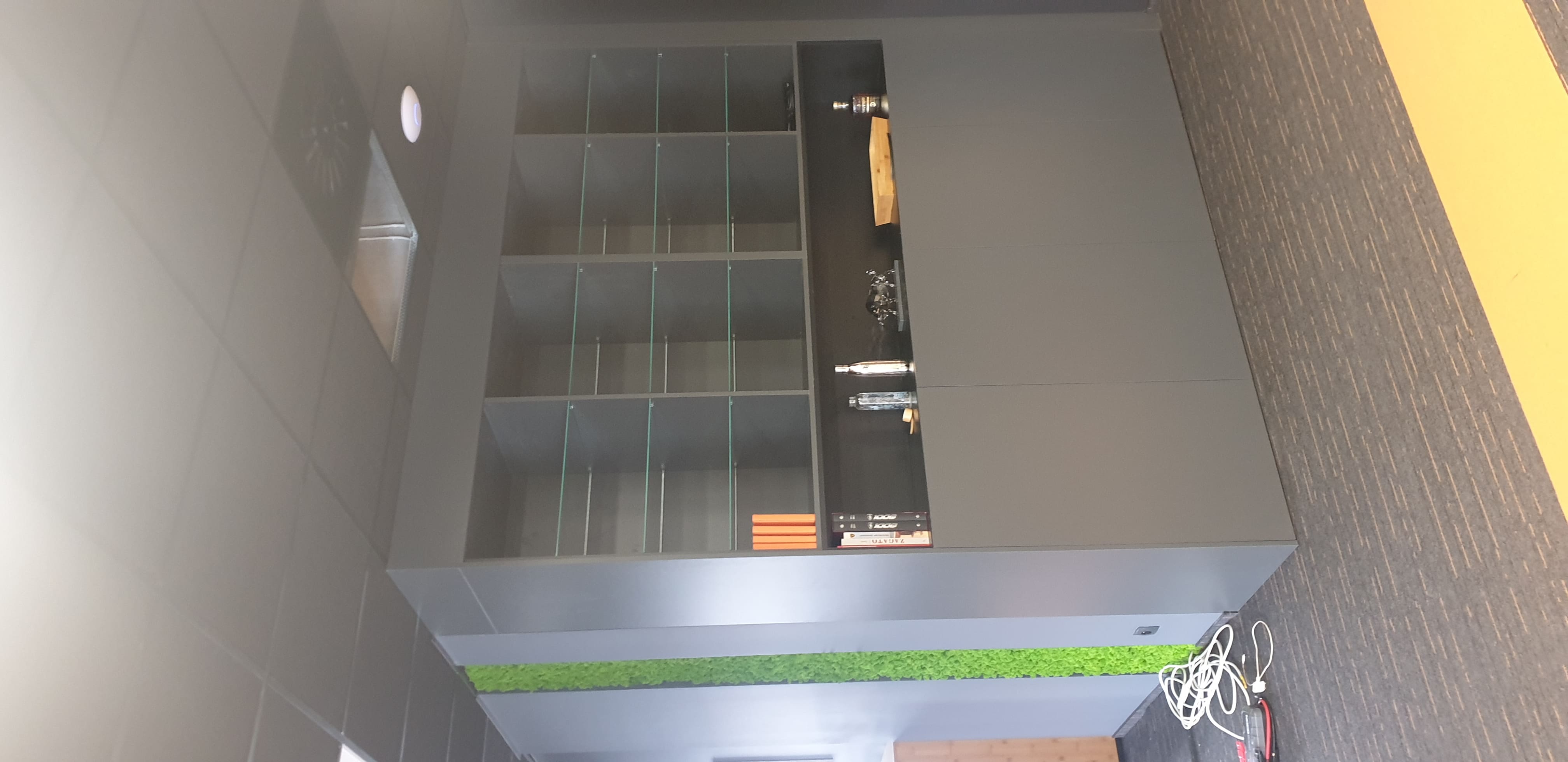 Zabudowa pod schodami 2