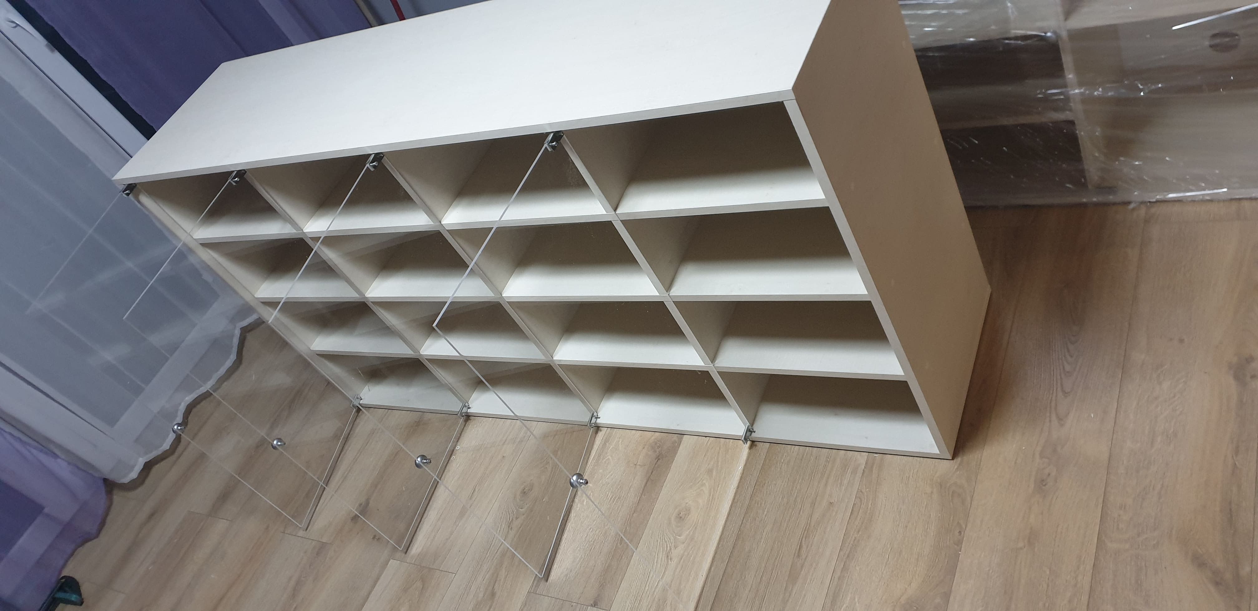 Zabudowa pod schodami 6